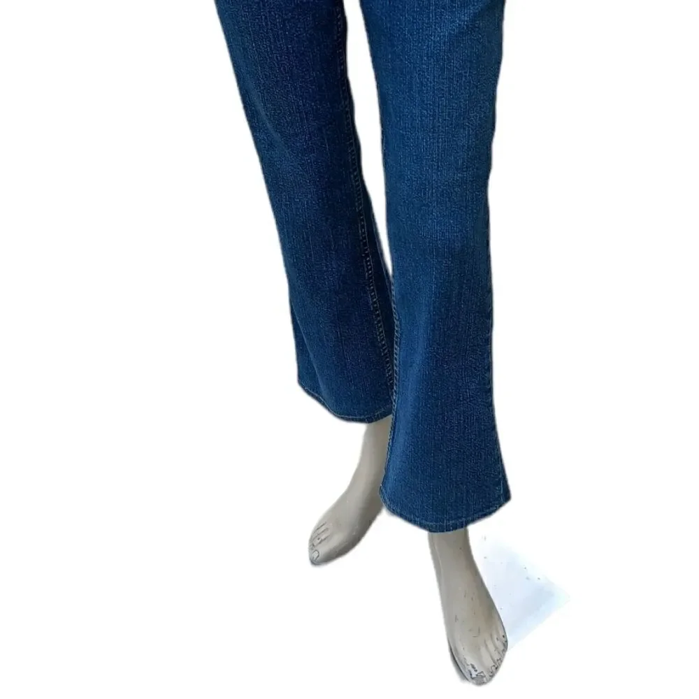 419510..Eddie Bauer Ankle Bootcut Jeans Size 6P,  W28